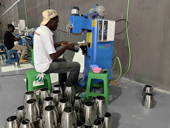 Kettle making machine Kettle making machine